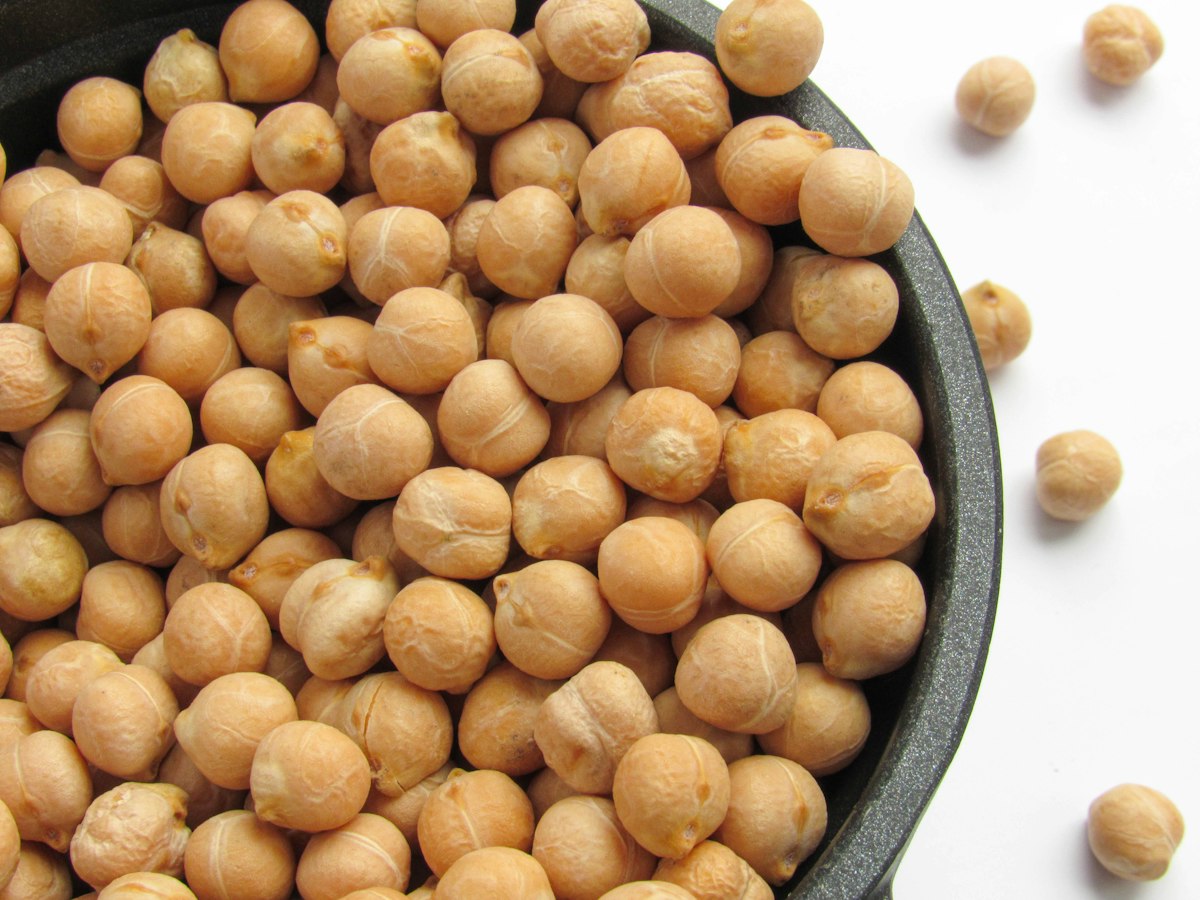 Gratin anti-gaspi aux fanes de légumes et riz complet